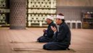 بالصور.. كورونا يغير طقوس رمضان حول العالم