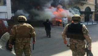 مواجهات بين المتظاهرين والأمن في بيروت - رويترز 