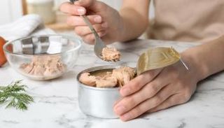 استهلاك الإيطاليين للتونة زاد بنسبة 33.6٪ منذ بداية الطوارئ