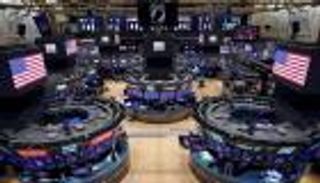 تفاؤل تخفيف القيود يخيم على وول ستريت عند الفتح.. الأسهم ترتفع 