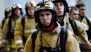 رجال الإطفاء استغرقوا نحو ساعة ونصف لإخماد الحريق 