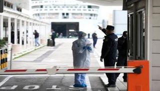 منع شخص من عبور الحدود البولندية