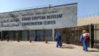 تعقيم المتحف المصري الكبير للوقاية من كورونا
