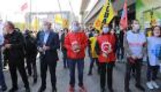 رغم كورونا.. عمال تركيا يحيون ذكرى مجزرة 1977