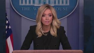 كايلي ماكيناني المتحدثة الإعلامية للبيت الأبيض