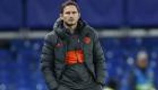 لامبارد يحدد 4 مشكلات تهدد عودة الدوري الإنجليزي