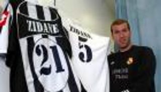 قصة صفقة.. منديل فرنسي مفتاح رحلة زيدان الملكية
