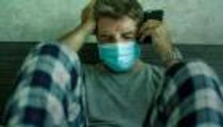 كورونا يصيب 63% من الإيطاليين بالأرق والاكتئاب