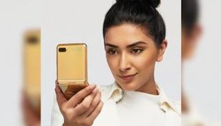 نسخة ذهبية من Galaxy Z Flip