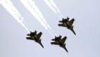 تحية من السماء لمحاربي "كورونا" في الهند