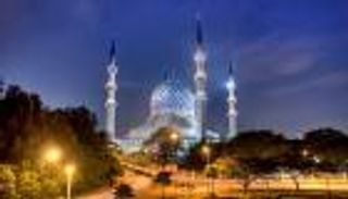 "المسجد الأزرق" في ماليزيا.. ثاني أضخم مساجد جنوب آسيا