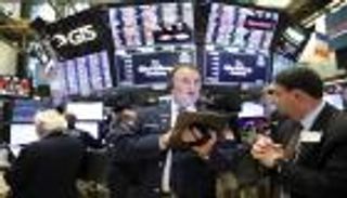 بداية حمراء لوول ستريت بعد هروب استراتيجي من وارين بافيت