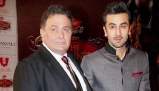 رانبير كابور  مع والده ريشي كابور في أحد المهرجانات