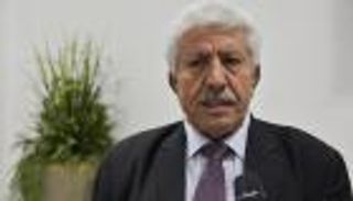 "الصحة اليمنية" تطالب بحظر تجوال شامل في عدن لمدة أسبوعين