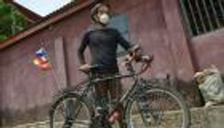 كورونا يحول رحلة شاب حول العالم إلى كابوس