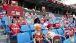 مشجعو الورق والروبوت يقودون بيسبول تايوان للعالمية