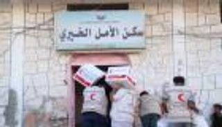 الإمارات تدعم مرضى السرطان في اليمن بـ52 طن أغذية
