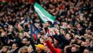 لقاح كورونا يهدد الجماهير الهولندية بغياب طويل