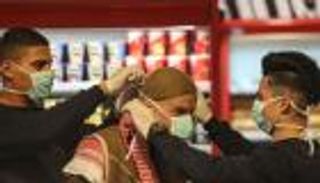 كورونا يطيح بأنشطة الأعمال في السوق الفلسطينية