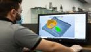 شركة في دبي تُصنع كمامات بتقنية الطباعة ثلاثية الأبعاد