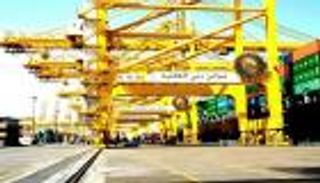 بالعمل والمال.. موانئ دبي العالمية تدعم السنغال في مواجهة كورونا