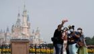 "شنغهاي ديزني لاند" تفتح أبوابها بعد إغلاق 3 أشهر بسبب كورونا