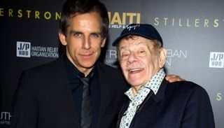 الممثل الأمريكي جيري ستيلر مع ابنه بن