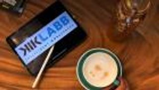 بالأرقام.. دبي تسبح ضد تيار كورونا وتحقق نتائج مذهلة