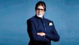 طرح أحدث أفلام أميتاب باتشان في يونيو