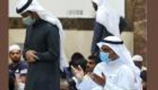 فتوى سعودية تجيز الصلاة بدون وضوء ولا تيمم للأطقم الطبية