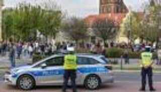 تفريق محتجي "إجراءات كورونا" بالغاز في بولندا