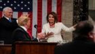 "الدولة العميقة".. مواجهة جديدة بين ترامب وبيلوسي