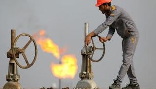 أسعار النفط ترتفع أكثر من دولار