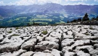 سلسلة جبال شراتنفلو بسويسرا 