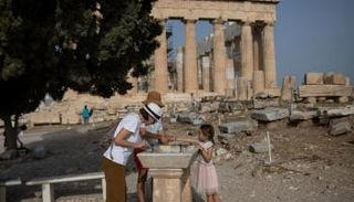 اليونان تعيد فتح المناطق الأثرية 