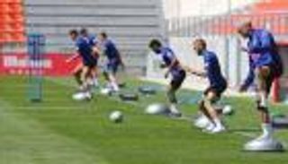 بالصور.. 3 مشاهد من عودة فرق "الليجا" للتدريبات الجماعية