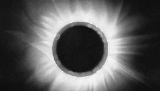 كسوف الشمس في 17 مايو/ أيار 1882 سمح برصد المذنب