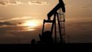 النفط مستقر وسط مخاوف كورونا.. ونقلة هادئة للخام الأمريكي 