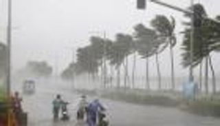 "أمفان" يقتل 15 شخصا في الهند وبنجلاديش