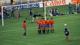 فرنسا بطل يورو 84