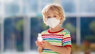 علماء يؤكدون أن الأطفال المصابين بكورونا أقل نقلا للعدوى من الكبار