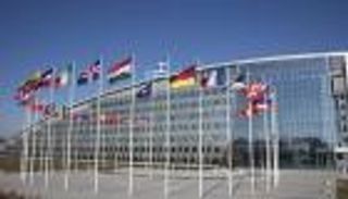 10 دول تأسف لانسحاب واشنطن من "السماوات المفتوحة".. واجتماع للناتو