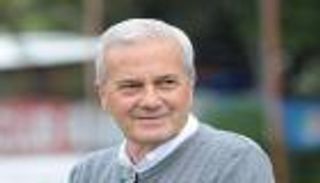 وفاة سيموني.. مدرب حرمته "السرقة العظيمة" من الكالتشيو