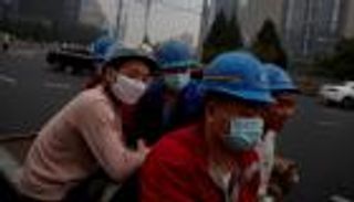 الصين تستعد لإعلان هزيمة كورونا.. وأوروبا ترفع القيود بحذر