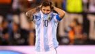 أحلام مؤجلة.. ميسي واللقب الدولي الأول .. 15 عاما من النحس