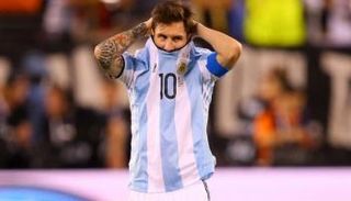 ليونيل ميسي قائد منتخب الأرجنتين