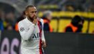 رغم الطريق المسدود.. مدرب برشلونة يحلم بعودة نيمار