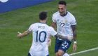 لـ3 أسباب.. نصيحة أرجنتينية تغري لاوتارو بعرض برشلونة