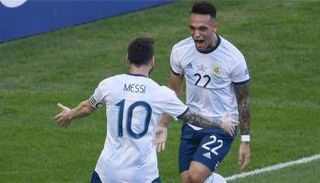 لاوتارو مارتينيز وليونيل ميسي