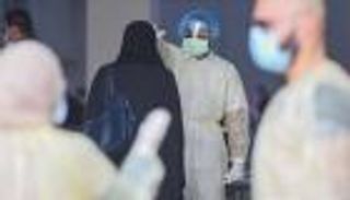 الإمارات تجري 35 ألف فحص كورونا وتعلن شفاء 561 حالة